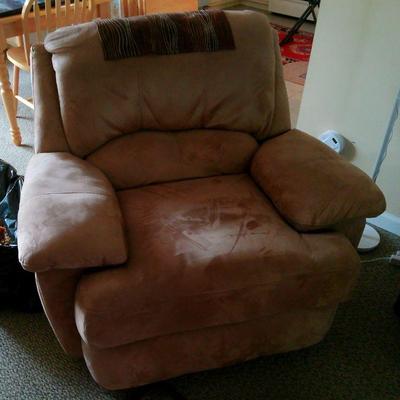 Sale Photo Thumbnail #28: Oversized chair