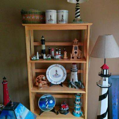 Sale Photo Thumbnail #26: Assorted decorative lighthouses