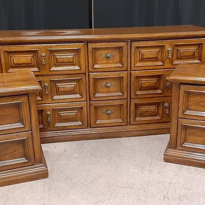 THOMASVILLE Dresser and Nightstands 
