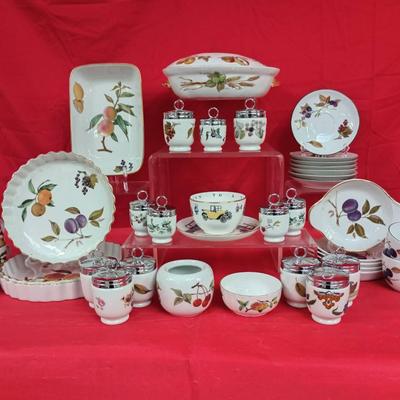 52pc Royal Worcester Mixed Dishware