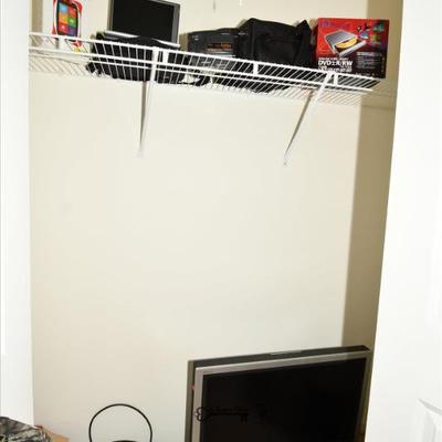 411 bedroom b