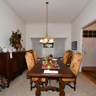 119 dining room