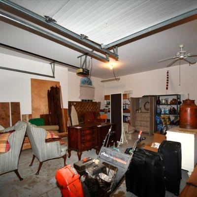 842 garage
