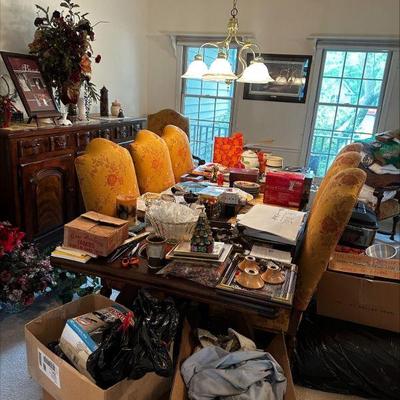 Estate sale photo