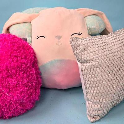 "Coastal Haven" Neck Pillow and More