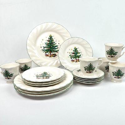 Sale Photo Thumbnail #58: Lot #58 Vintage Nikko "Happy Holidays" Christmas China: Dinner Plates, Salad Plates, 6 Cups & 4 Saucers - 18pc, Service for 4