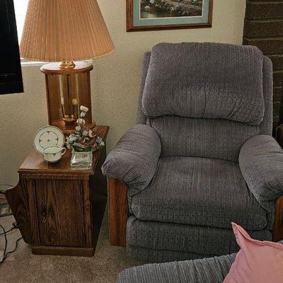 Recliner SOLD..table SOLD..Lamp now $7.50
