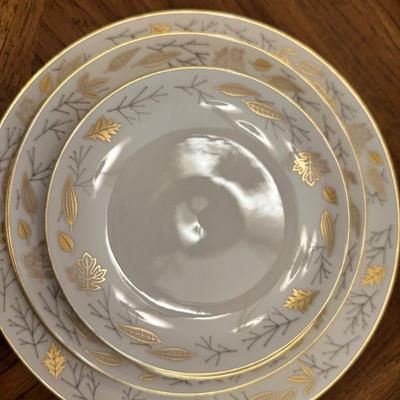 Franciscan Gold leave pattern 