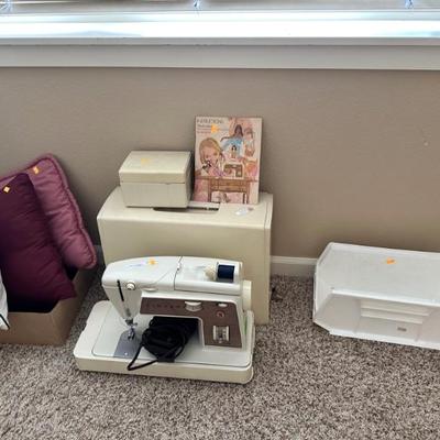 Singer Sewing machine 