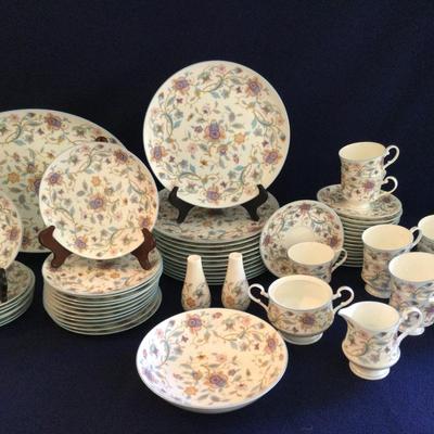 Mikasa “Nosegay” China Set, Vintage, 39 Pcs