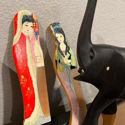 JAPANESE COMBS...