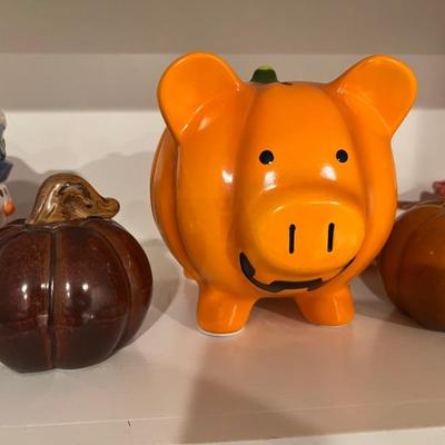 VINTAGE PIGGIE BANKS..