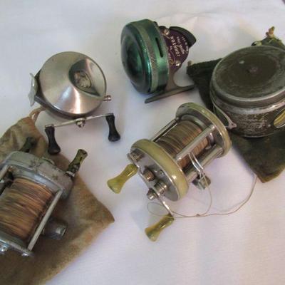 Fishing reels