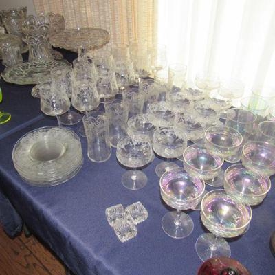 Cambridge Marjorie pattern glasses, plates