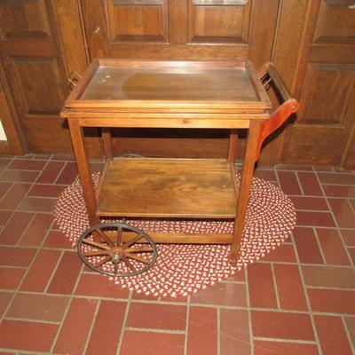 Tea cart with removable tray top