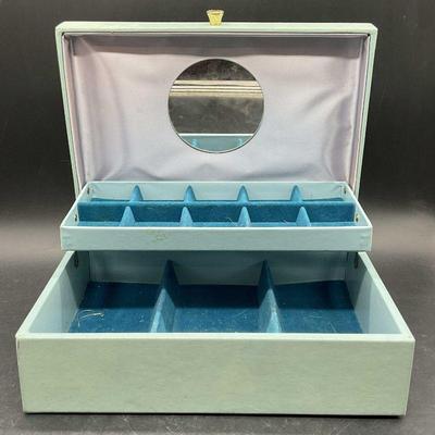 LADY BUXTON Vintage Floral Motif Jewelry Box
