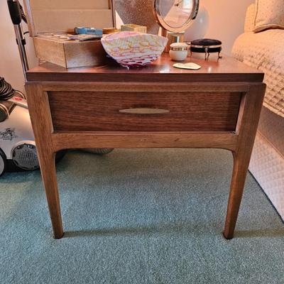 Lane Side Table