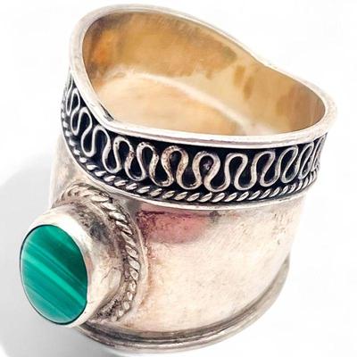 925 Sterling Silver Ring With Malachite Accent Size 6
