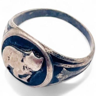 Sterling Silver Ring with Animal Motif Size 11