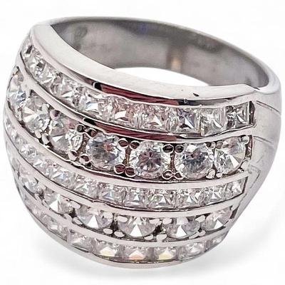 925 Sterling Silver Statement Ring with CZ Stones Size 8