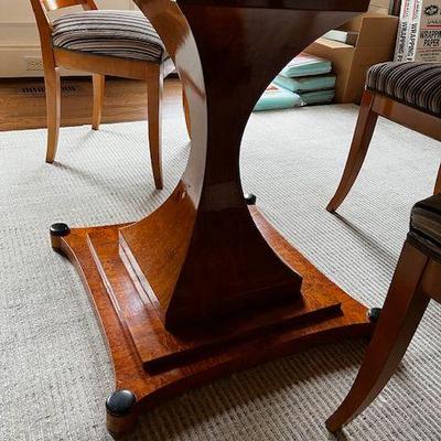 pedestal of dining room table