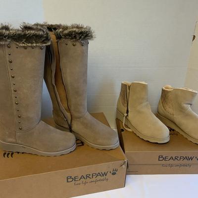 Women’s Boots Size 9 Lot E (with Box)