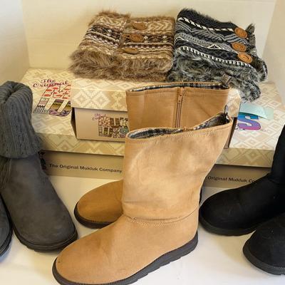 Women’s Mukluk Boots Size 9- Lot B