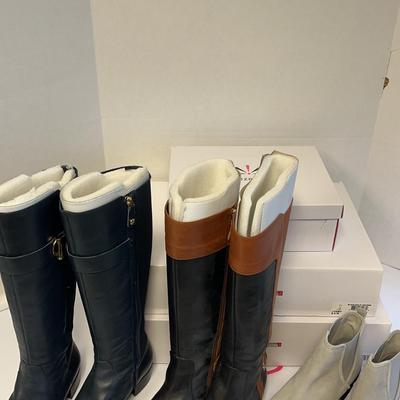 Women’s Shoes Size 8.5- Lot C (with Box)