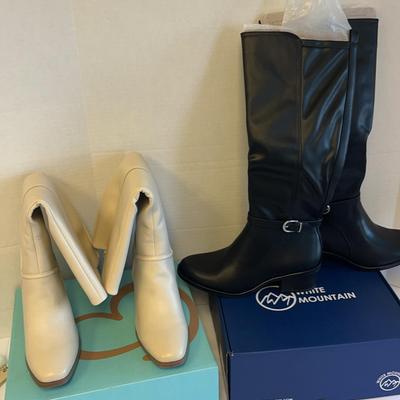 Women’s Boots Size 9 Lot C (with Box)
