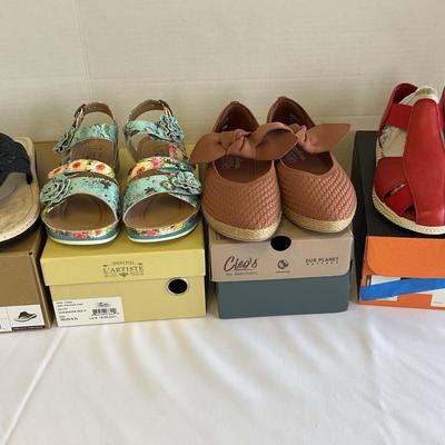 Women’s Shoes Size 8.5- Lot I (with Box)