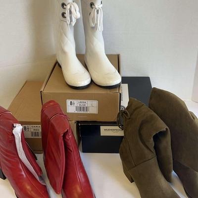 Women’s Shoes Size 8.5- Lot F (with Box)