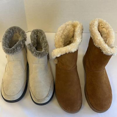 Women’s Boots Size 9 Lot A