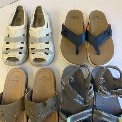Women’s Sandals Size 8 Lot B 