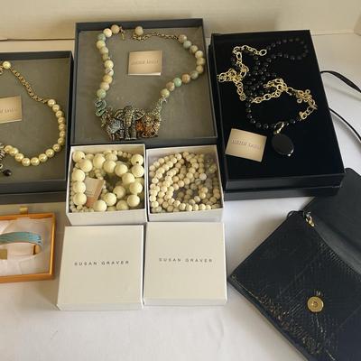 Boxed Jewelry Lot C & Courtenay Hand Bag