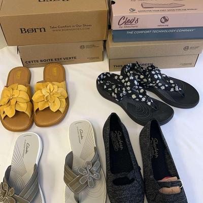 Women’s Sandals Size 9 - Lot A (with Box)