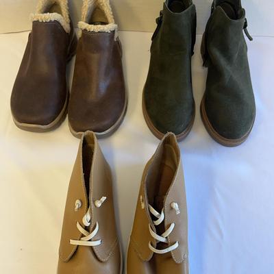 Women’s Shoes Size 8.5 Lot A