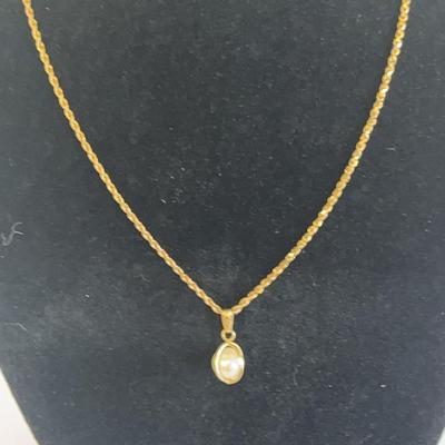 14K Gold Marked Pearl Necklace & Extra Pearl