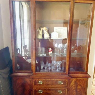 mahogany matching china cabinet