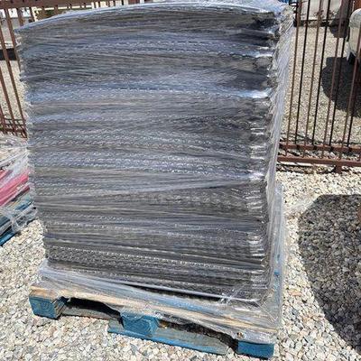 #90004 • Pallet of Floor-Mat Connectors
