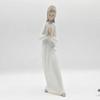 #5524 • "Girl Praying" Dao Porcelain Sculpture
