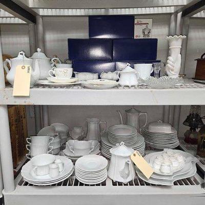 #2326 • Tea Cups, Bowls, Plates, Tea Pots, Trays & Sets

