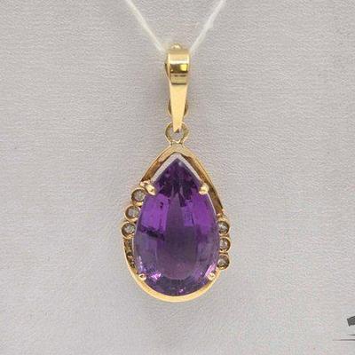 #622 • 18k Gold Amethyst and Diamond Pendant, 4.4g
