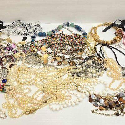 #1066 • Costume Jewelry

