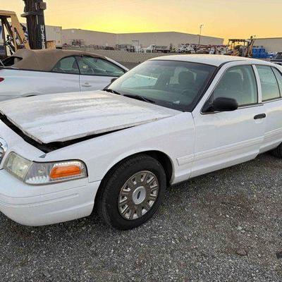 #280 • 2005 Ford Crown Victoria
