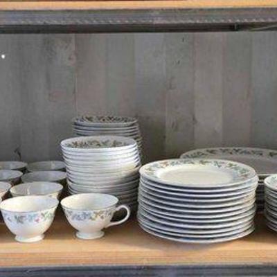 #5502 • Fine China "Vintage" Set
