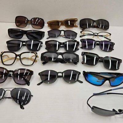 #1900 • (17) Pairs of Sunglasses
