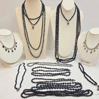 #1022 • (17) Pearl Necklaces, 724g
