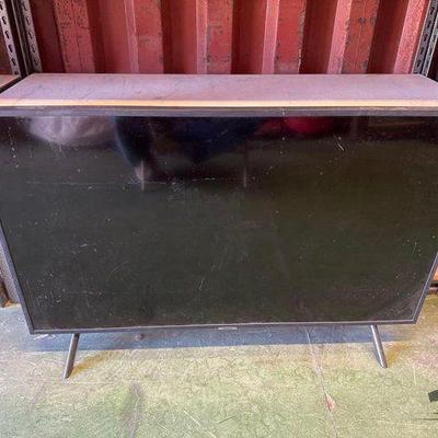#6008 • Samsung 40” TV
