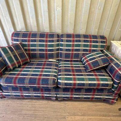#7002 • Plaid Pull Out Sofa
