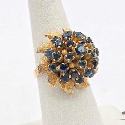 #766 • 14k Gold and Sapphire Cocktail Ring, 6.4g
